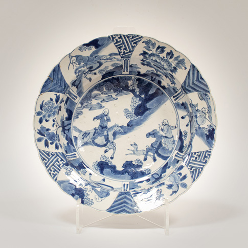 Blue and white porcelain dish in the Kraak style, China, Kangxi, circa 1700