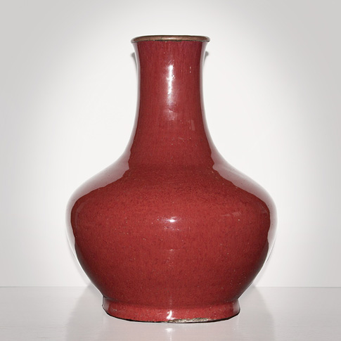 Copper red flamb&eacute; porcelain vase, China, Qing Dynasty, 19th century