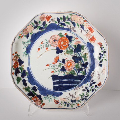 Imari porcelain plate, Japan, Edo period, circa 1690-1720