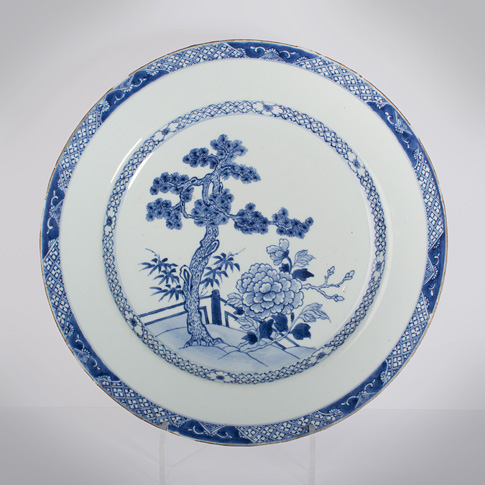 Blue and white export porcelain dish, China, Qianlong period, circa 1760