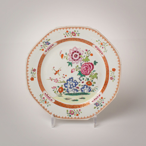 Famille rose porcelain plate, China, Qianlong, mid-late 18th century