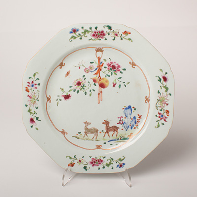 Famille rose porcelain plate, China, Qianlong, mid-late 18th century